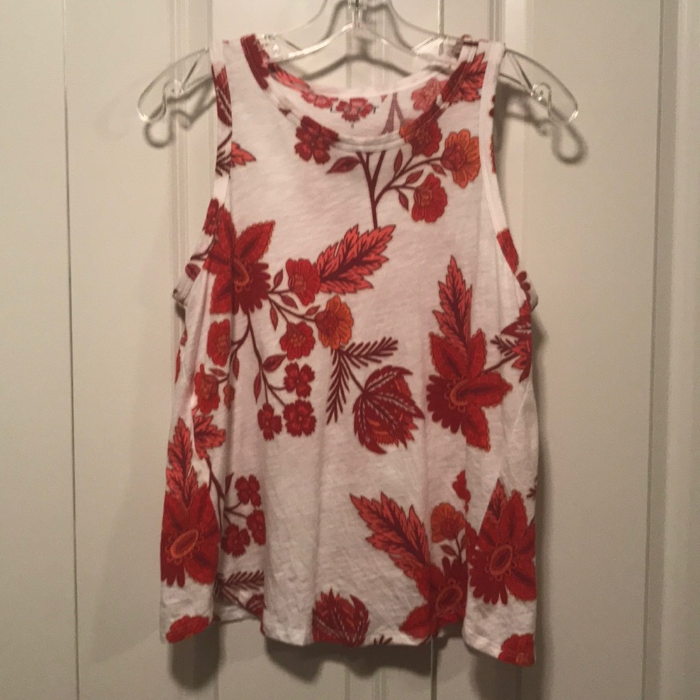 Super cute and fun Loft tank!